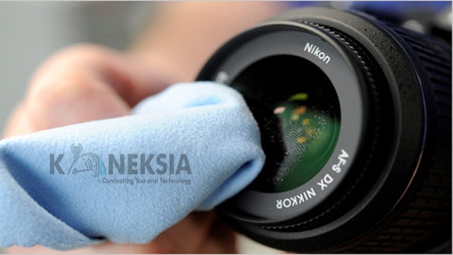 Cara membersihakan Lensa Kamera DSLR Dengan Benar